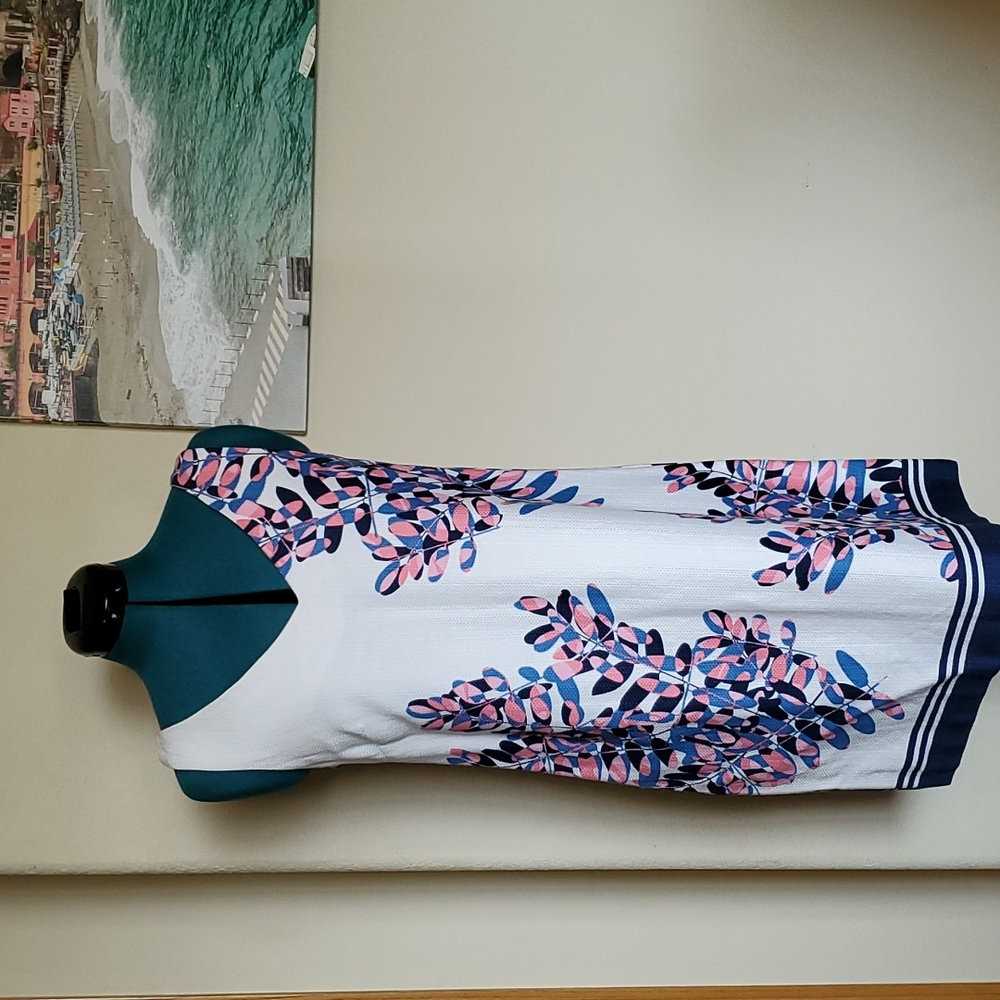 Taylor floral shift dress in white, blue and pink